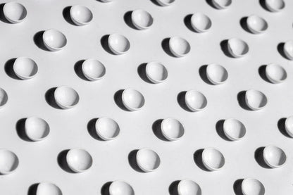 Croydex Rubagrip Bath Mat Non Slip Anti Mould for Inside Bath - Slip Resistant with Secure Grip Suction Cups, Easy to Clean, Made from Natural Rubber, Anti-Bacterial Hygiene 'N' Clean (Medium)