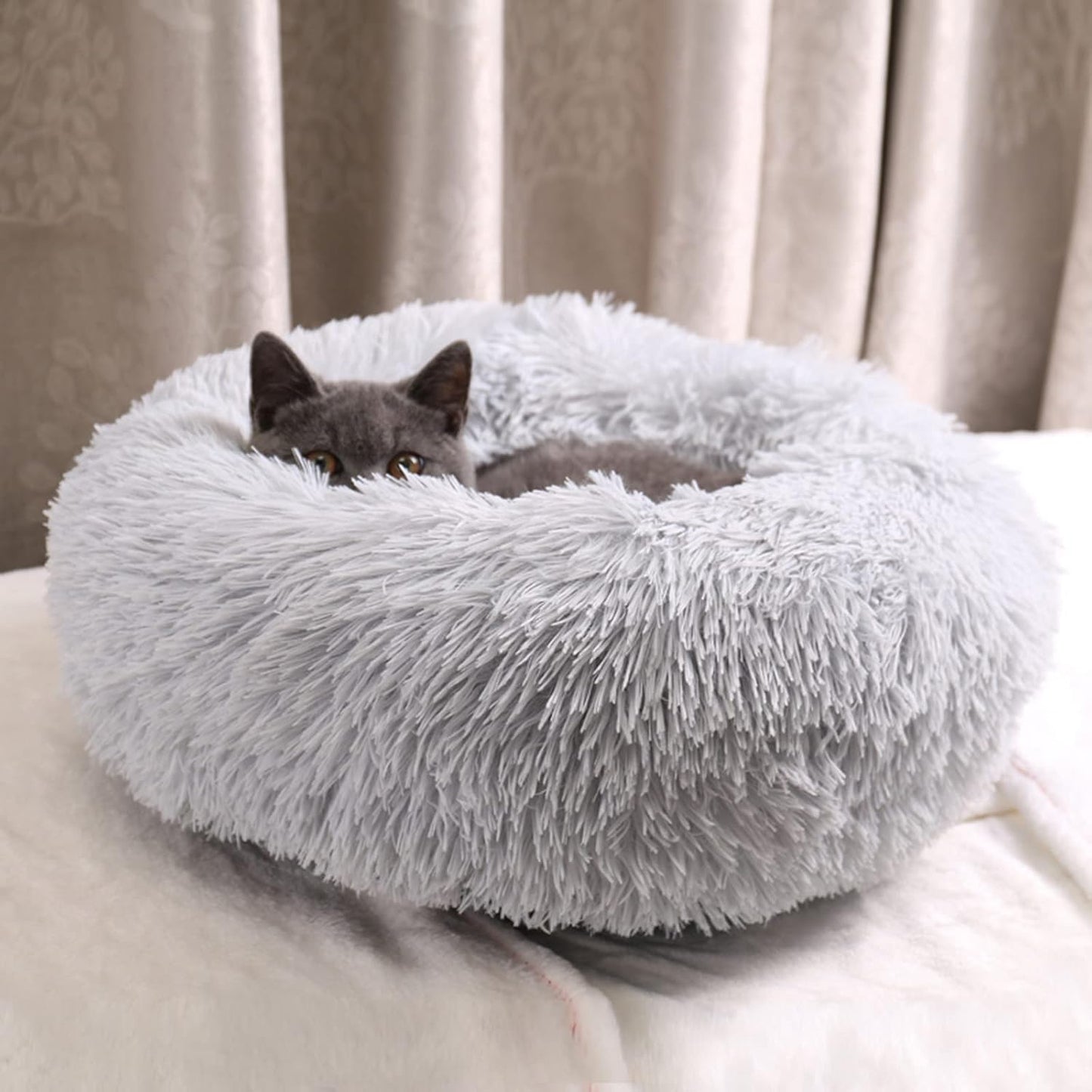 Calming Donut Dog Bed – Soft, Fluffy, Self-Warming, Washable Pet Bed for Dogs & Cats